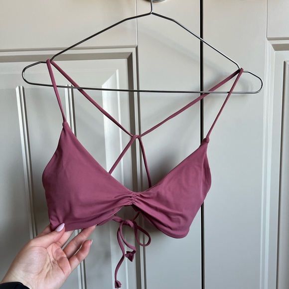 Lululemon bikini tops - Picture 4 of 5